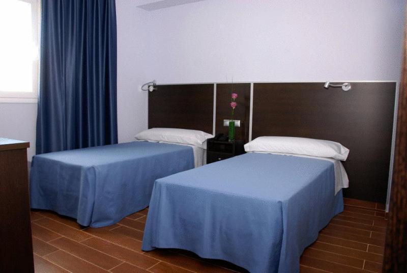 Avenida Barajas Gæstehus 3*
