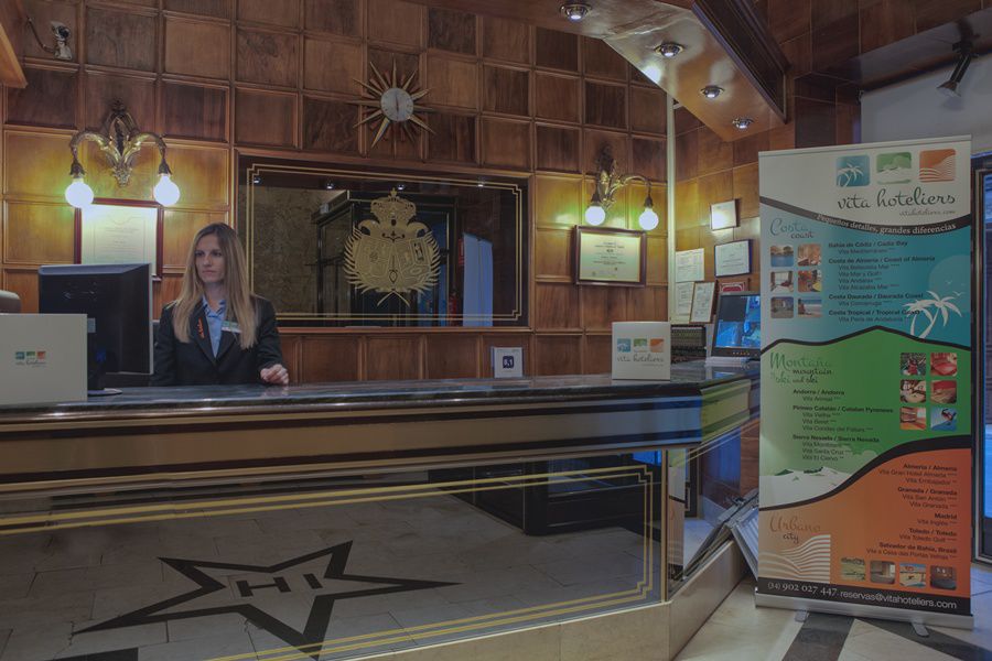 Gran Ingles - The Leading Of The World Hotel Madri