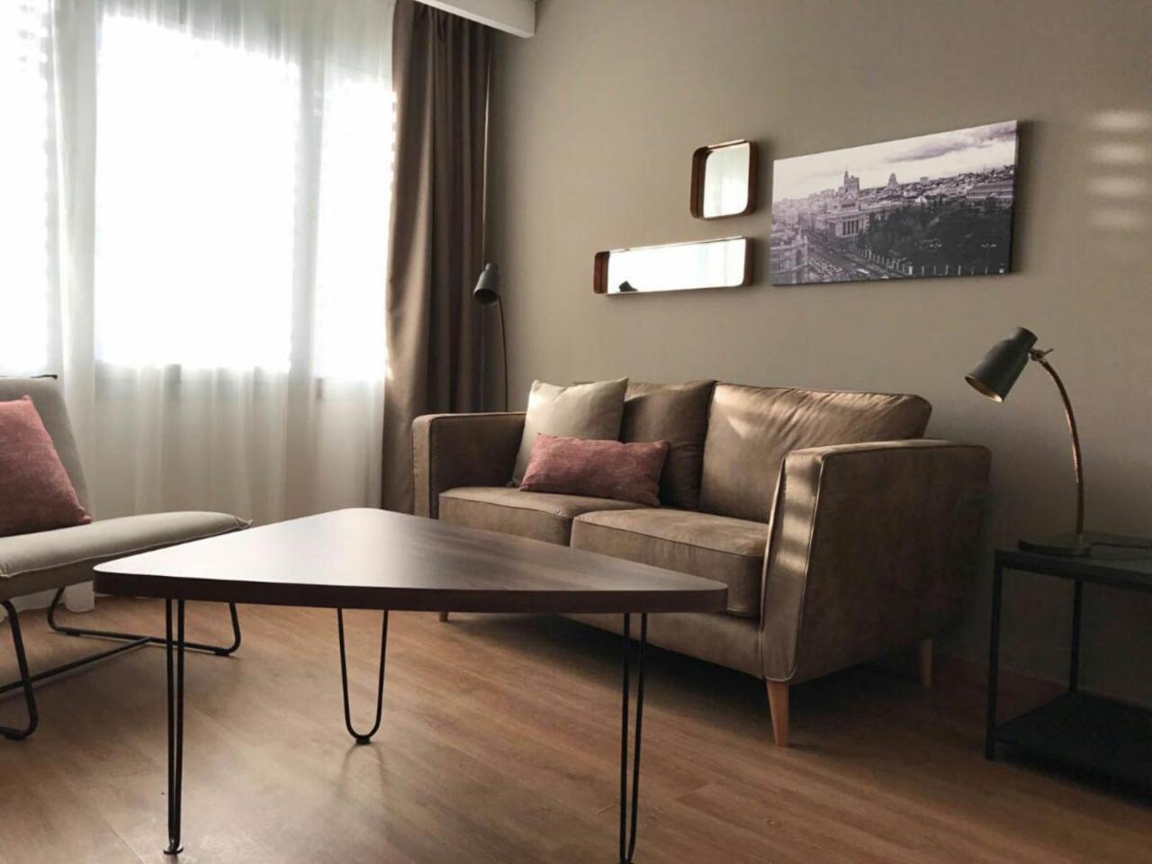 Apartamento Pierre & Edificio Eurobuilding 2