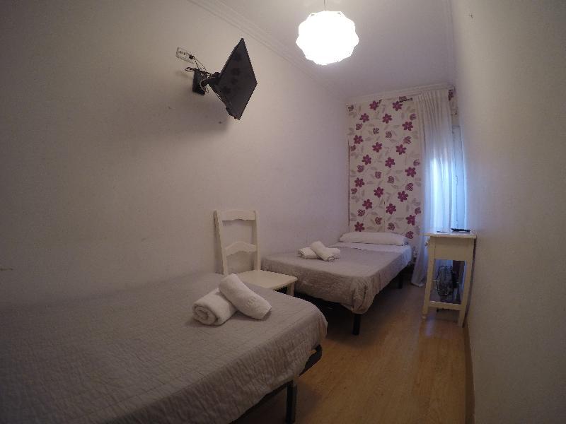 Hostal La Estrella 2*