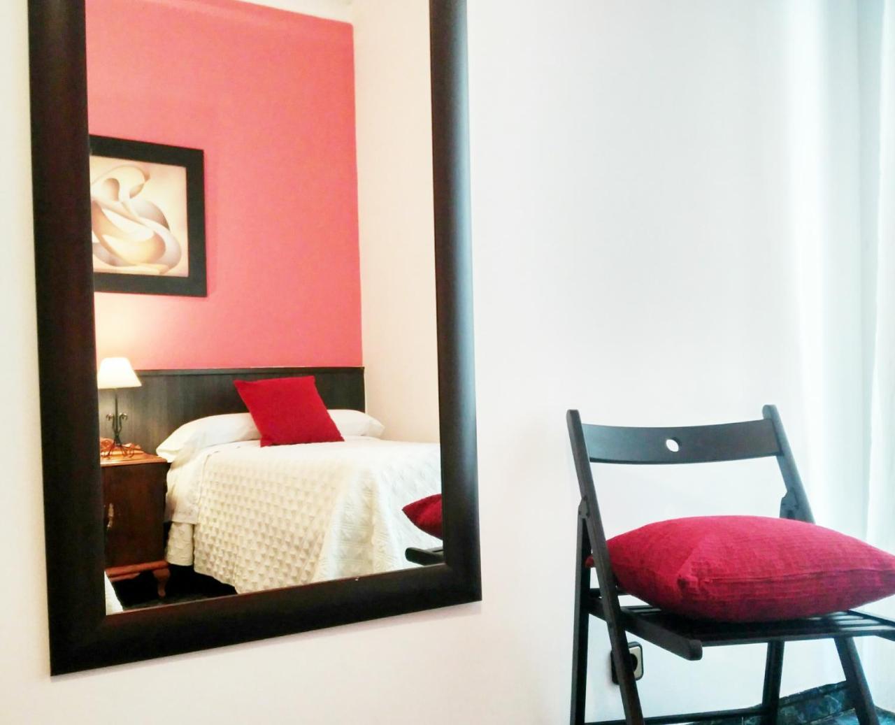 Bruna Paseo Del Prado Gasthof 2*