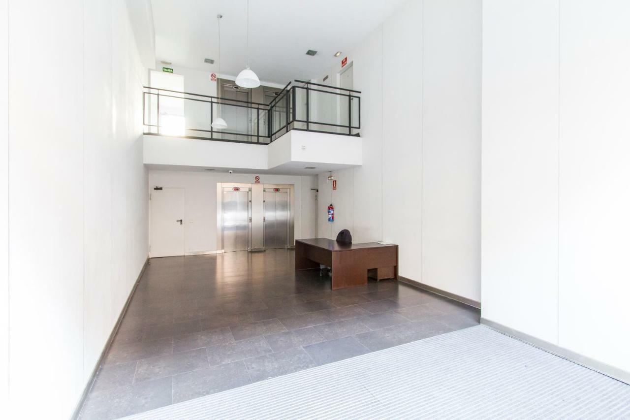 Luminoso, Moderno Y Amplio En Rio I Parking Apartment Madrid