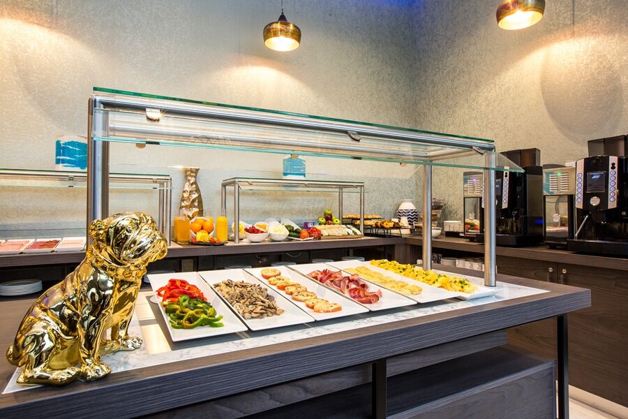 Leonardo City Center 3*