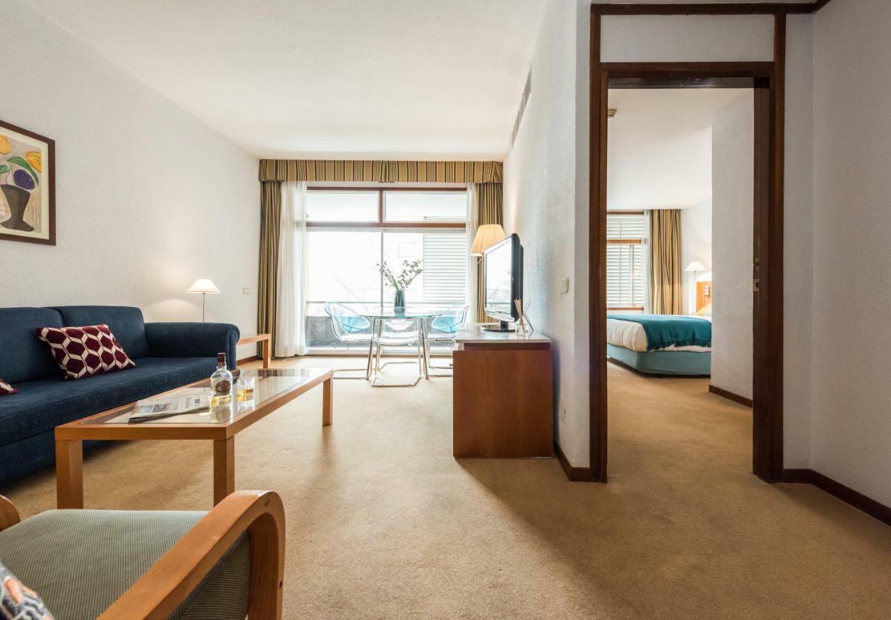 Chic Eurobuilding Apartment