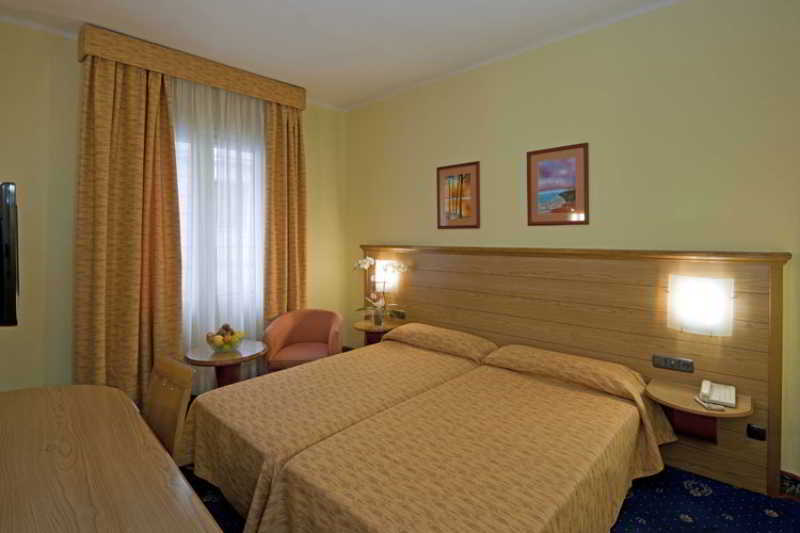Negresco Gran Via 2*