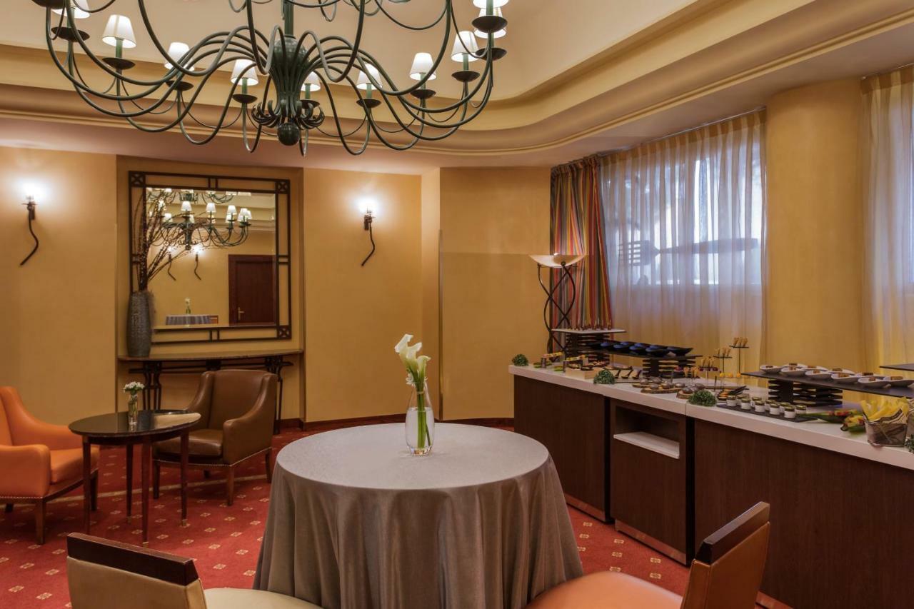 Hotel Pullman Airport&feria 4*