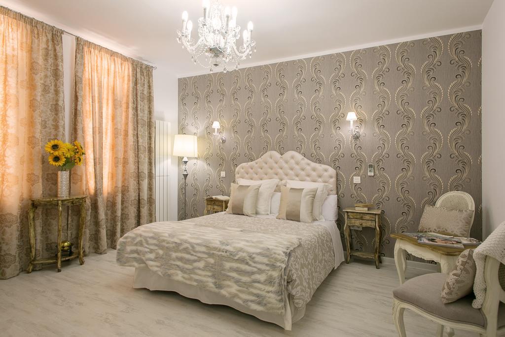 Palace Guest house