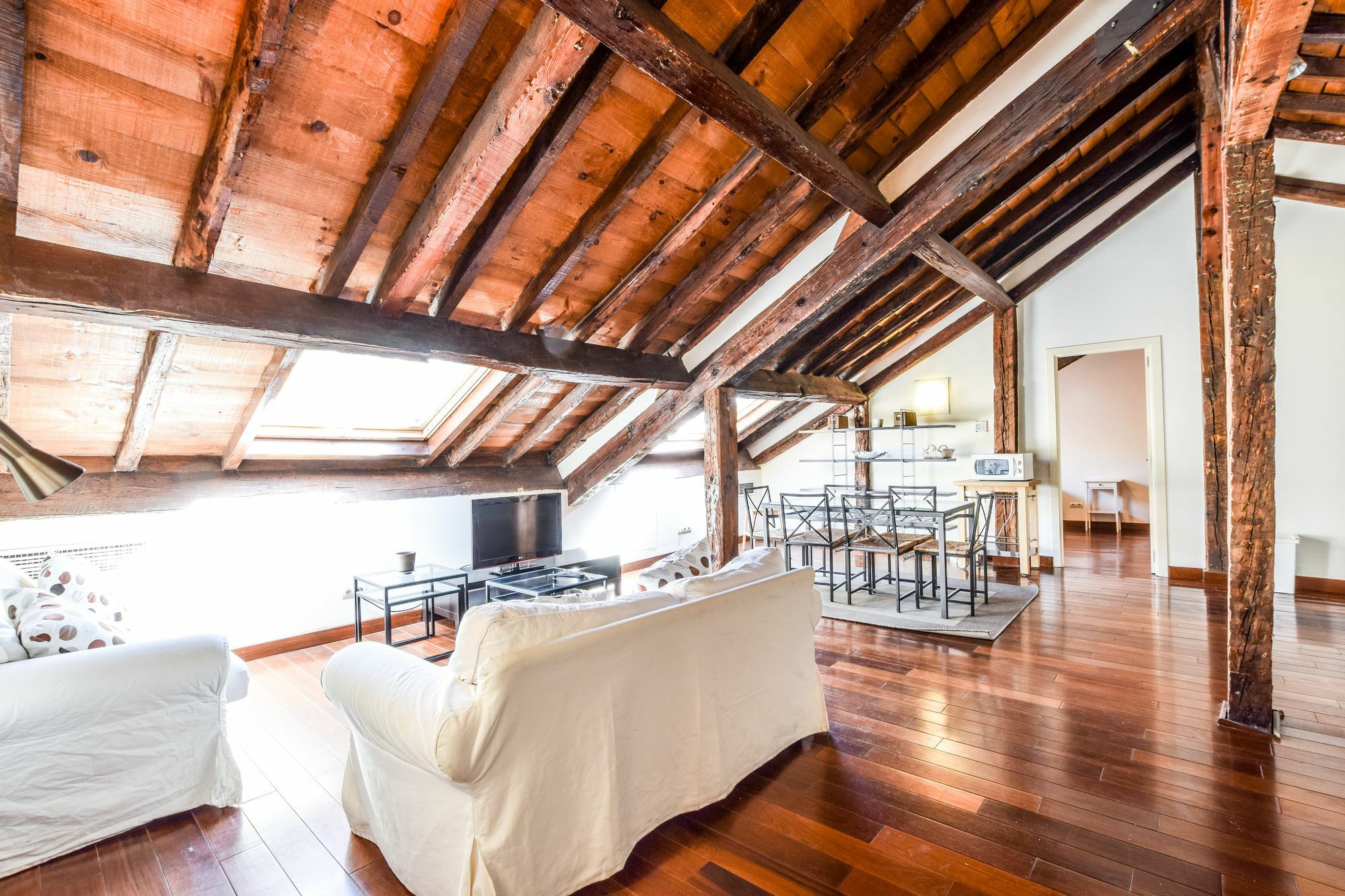 To Rent Duque De Alba Apartment Madrid