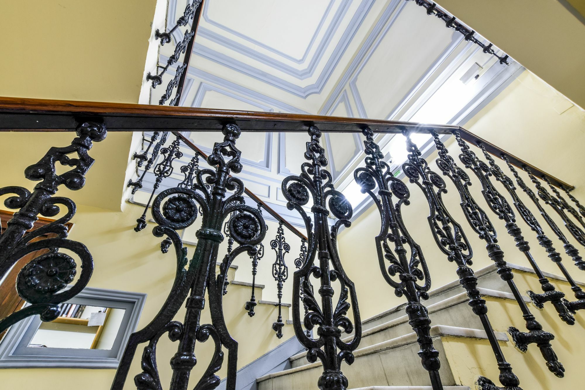 To Rent Duque De Alba Apartment Madrid
