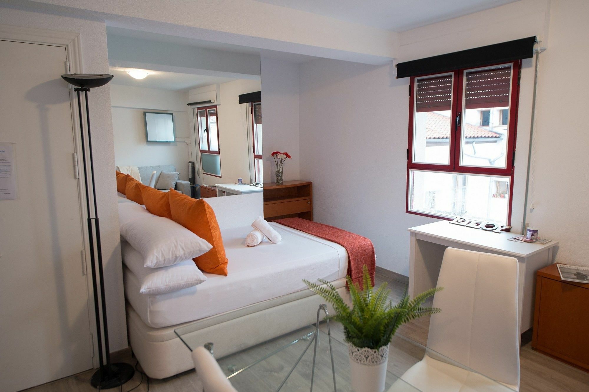 Apartment For Rastro - La Latina *