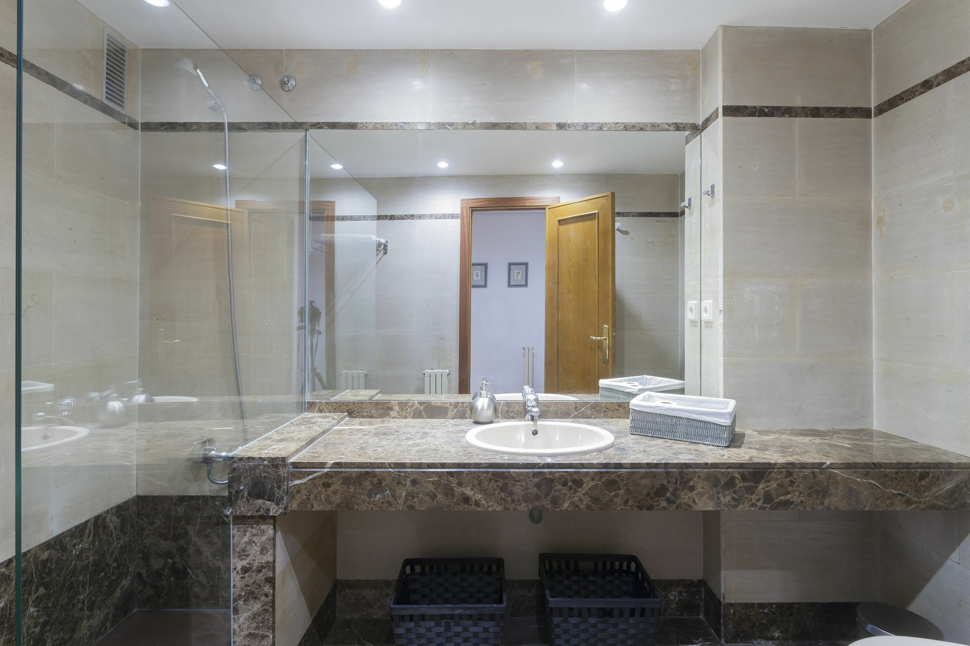 Forever Young Plaza Espana Apartamento