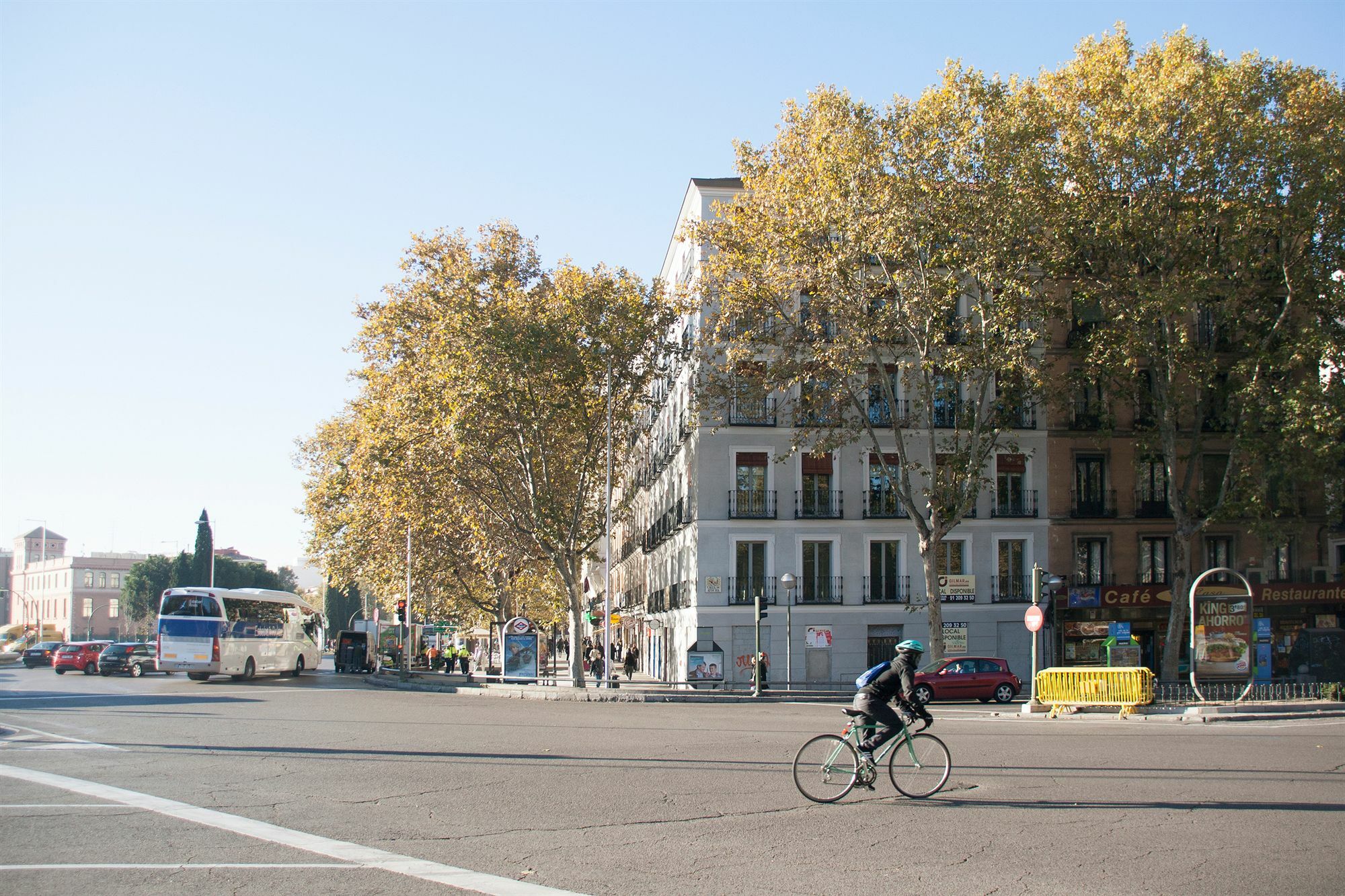 60 Balconies Art * Madri
