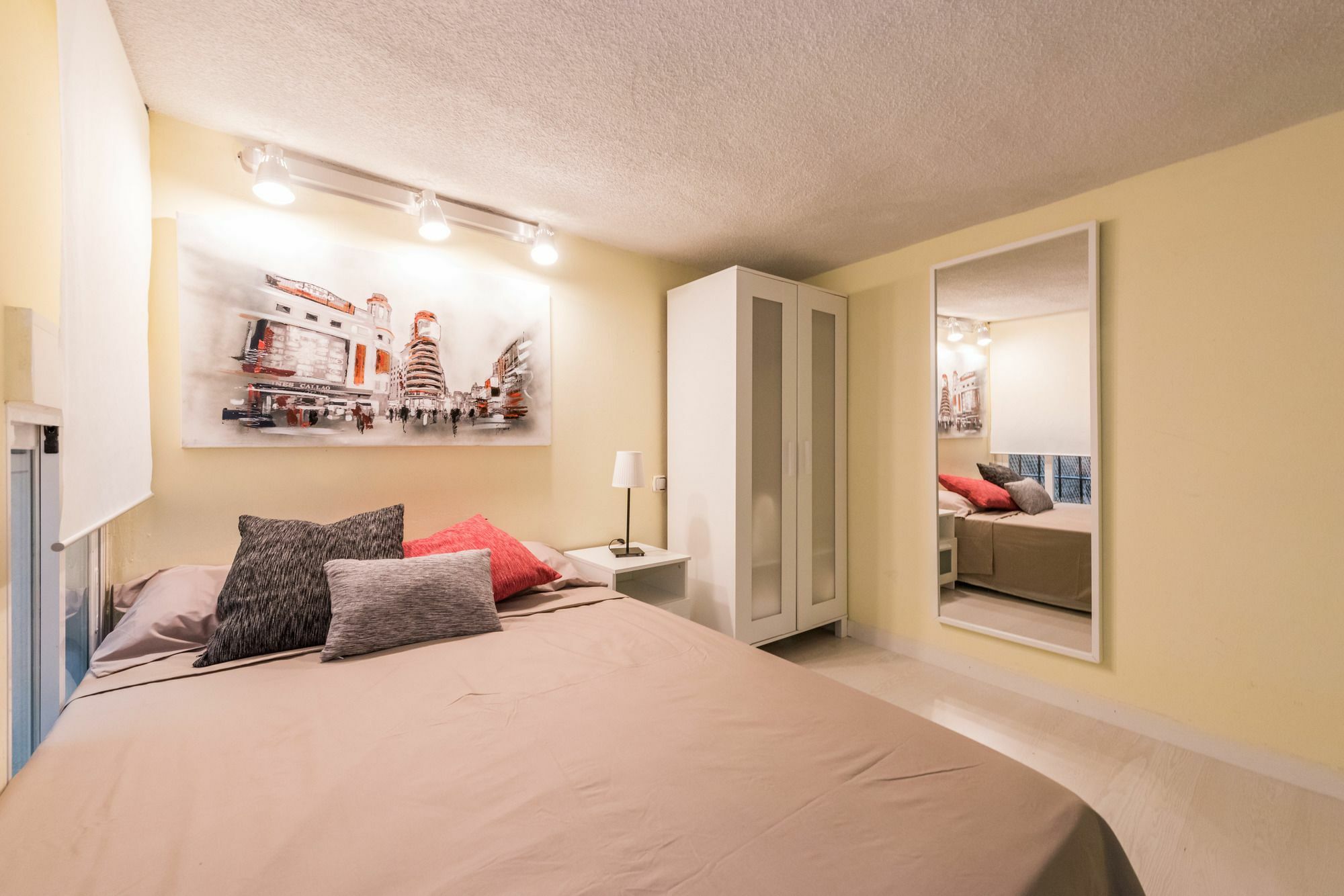 Loft Conde Duque 2 Apartment *