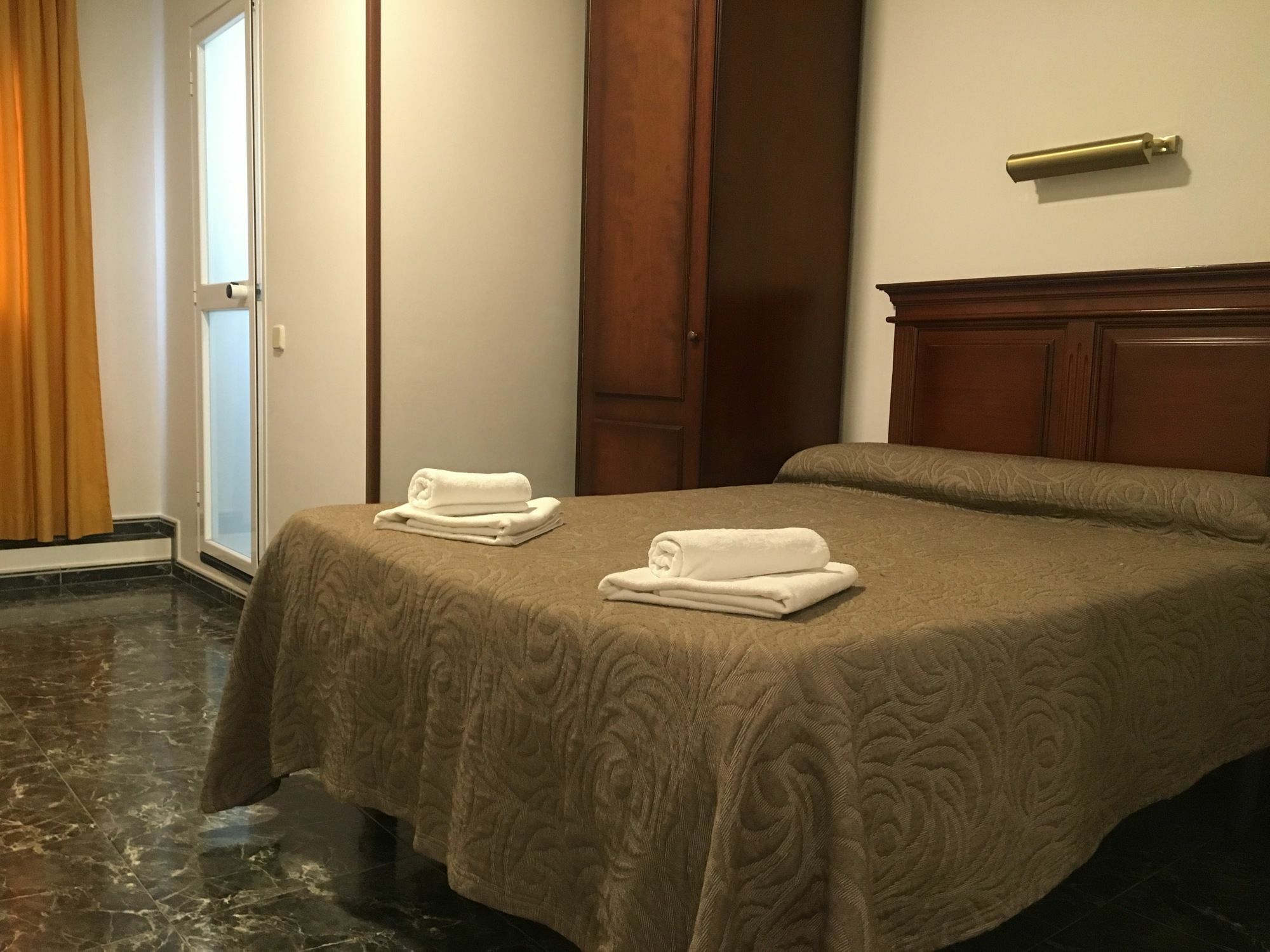 Conchita Legazpi Guest house Madrid