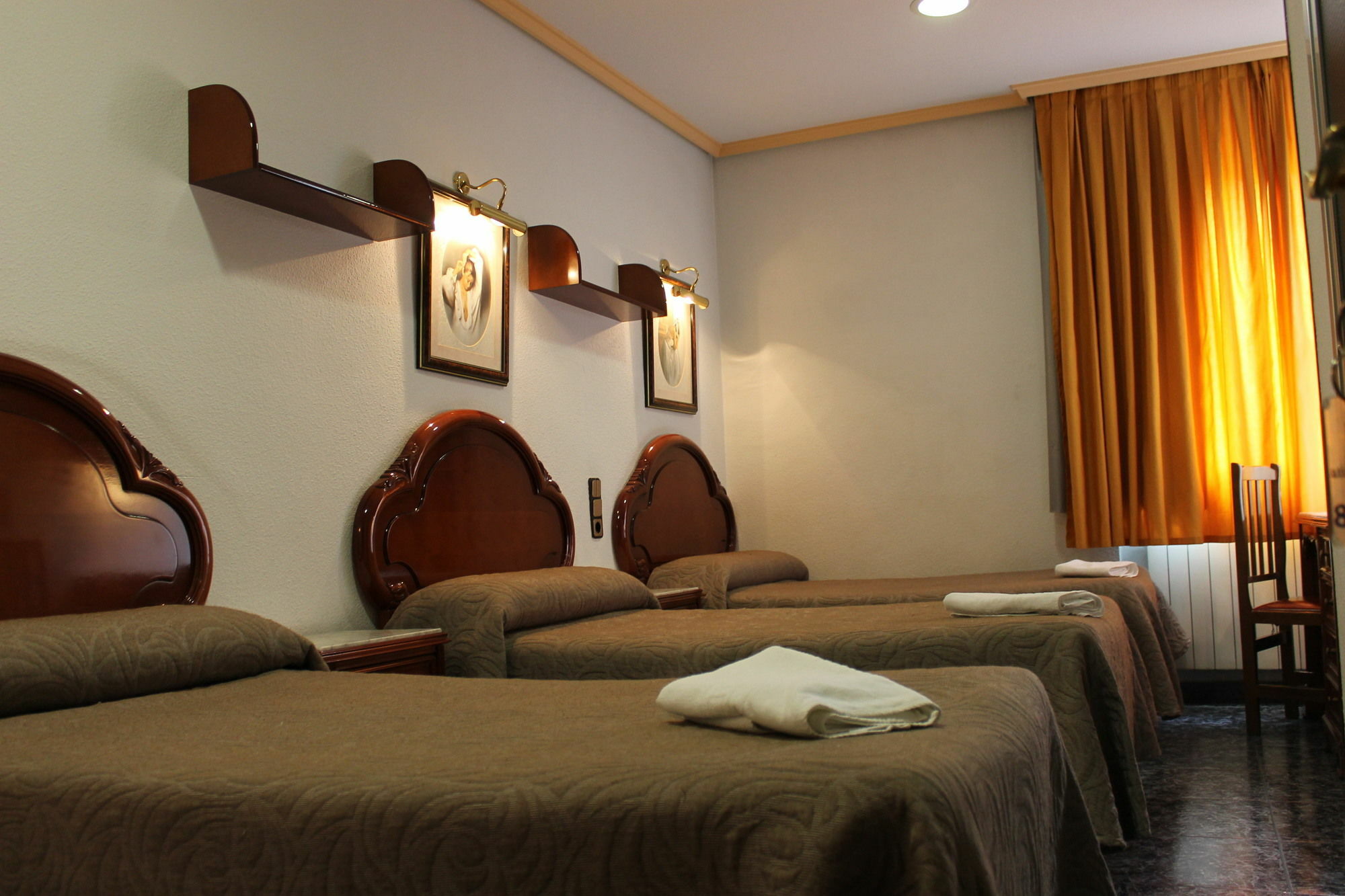 Conchita Legazpi Guest house Madrid