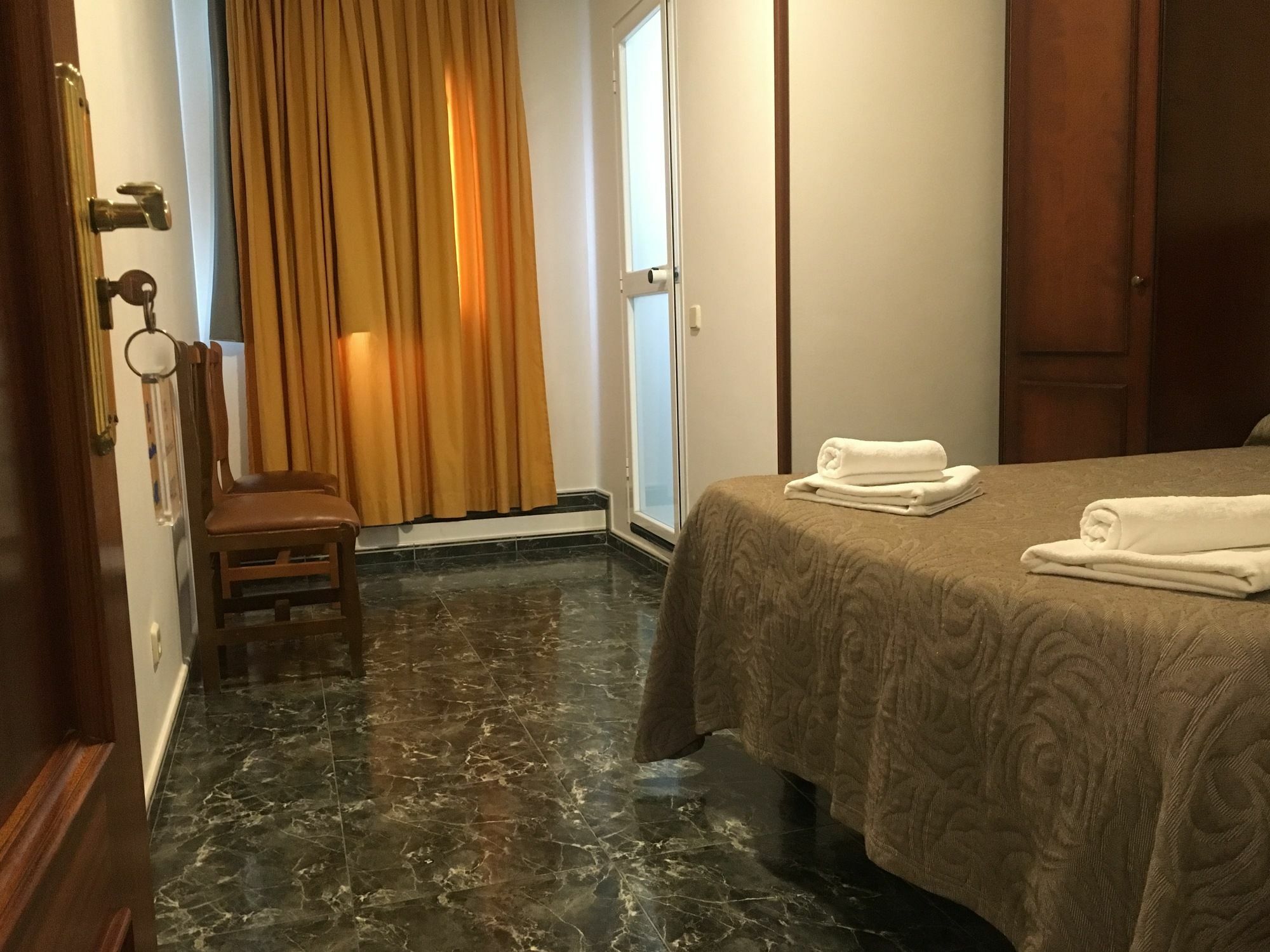 Guest house Conchita Legazpi *
