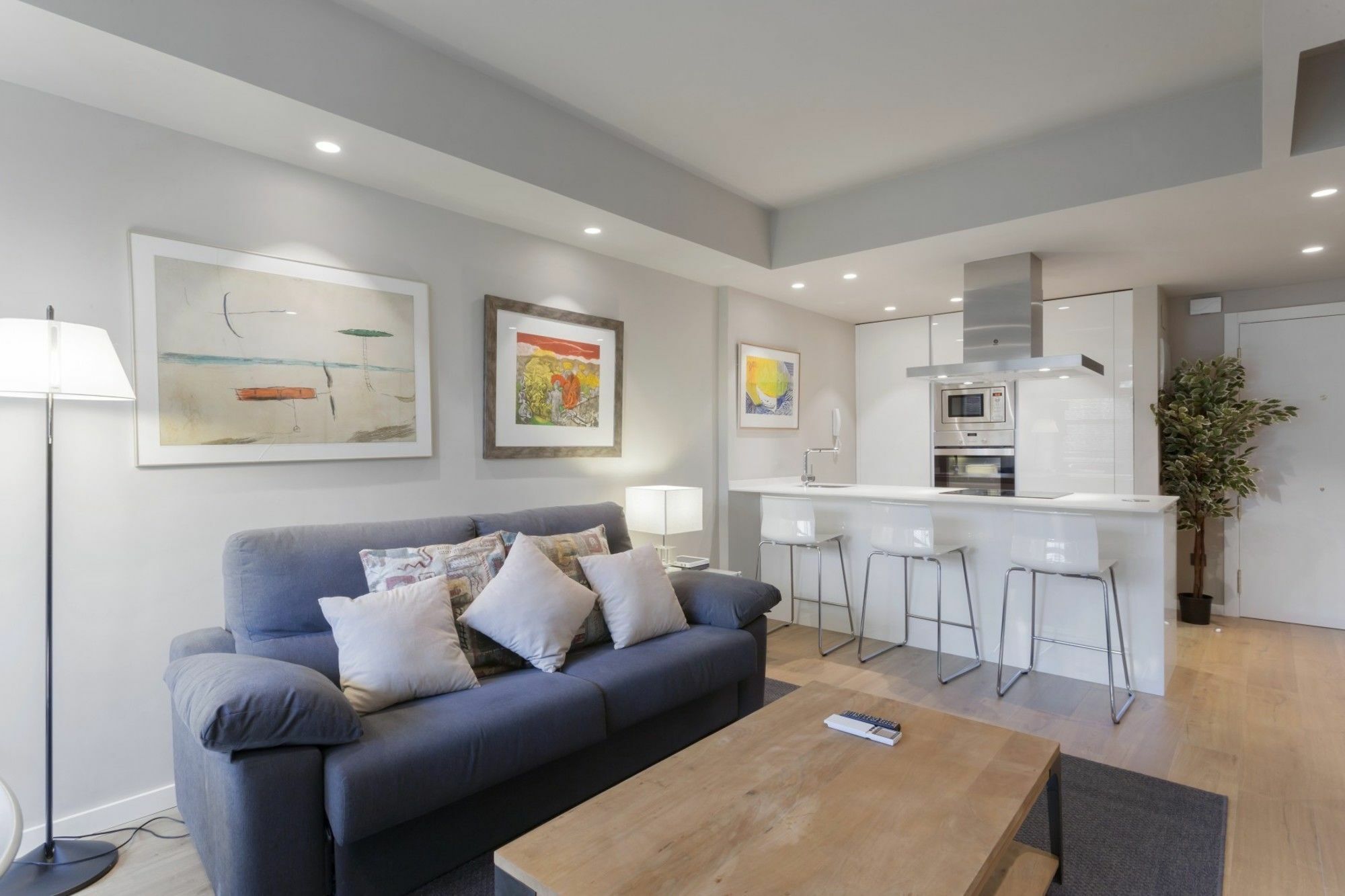 Forever Young Luxury Apartment