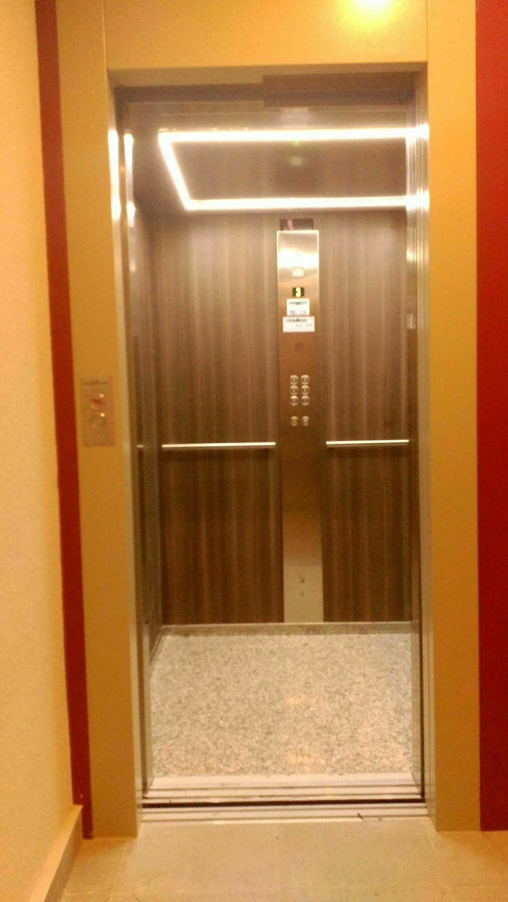 Apartment Rent 3 *