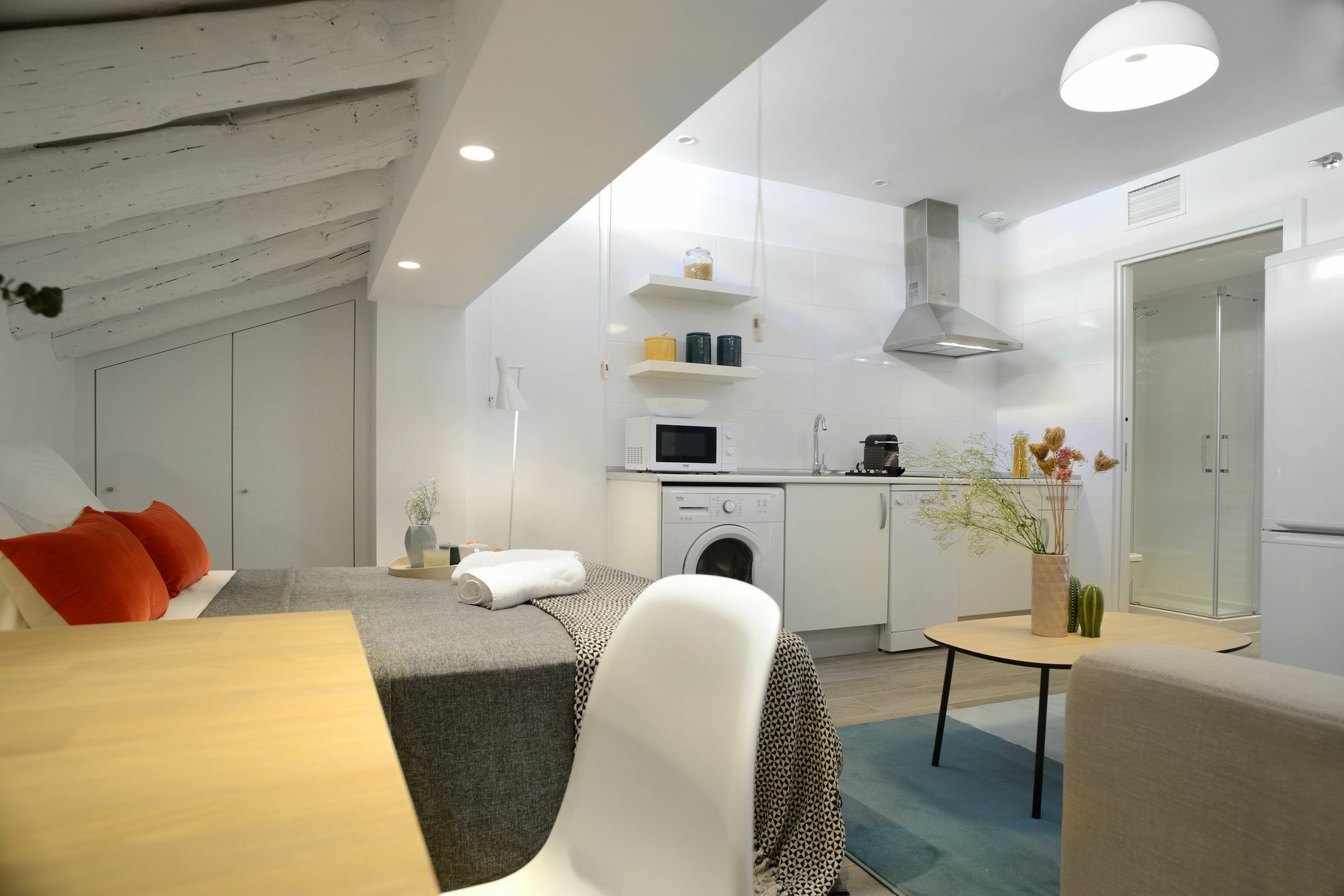Nqn Aparts & Aparthotel Madrid