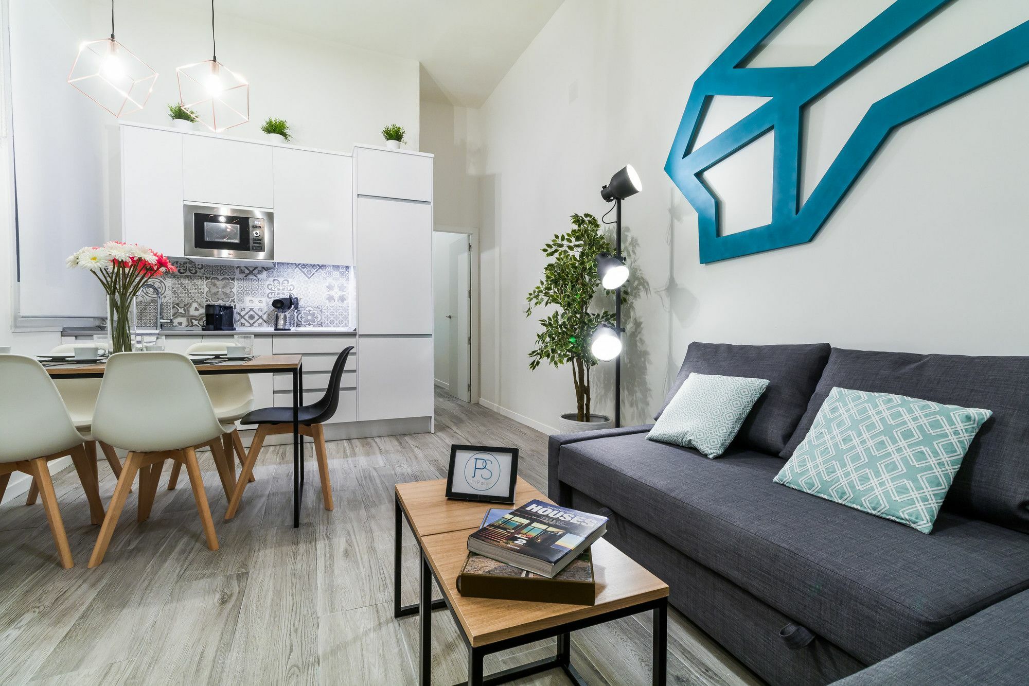 Pyr Select La Latina Ii Apartment