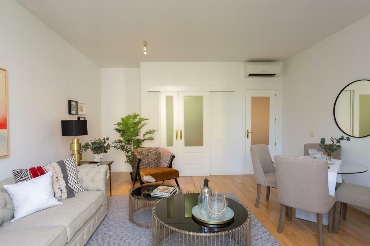 Selton Velazquez Apartment *