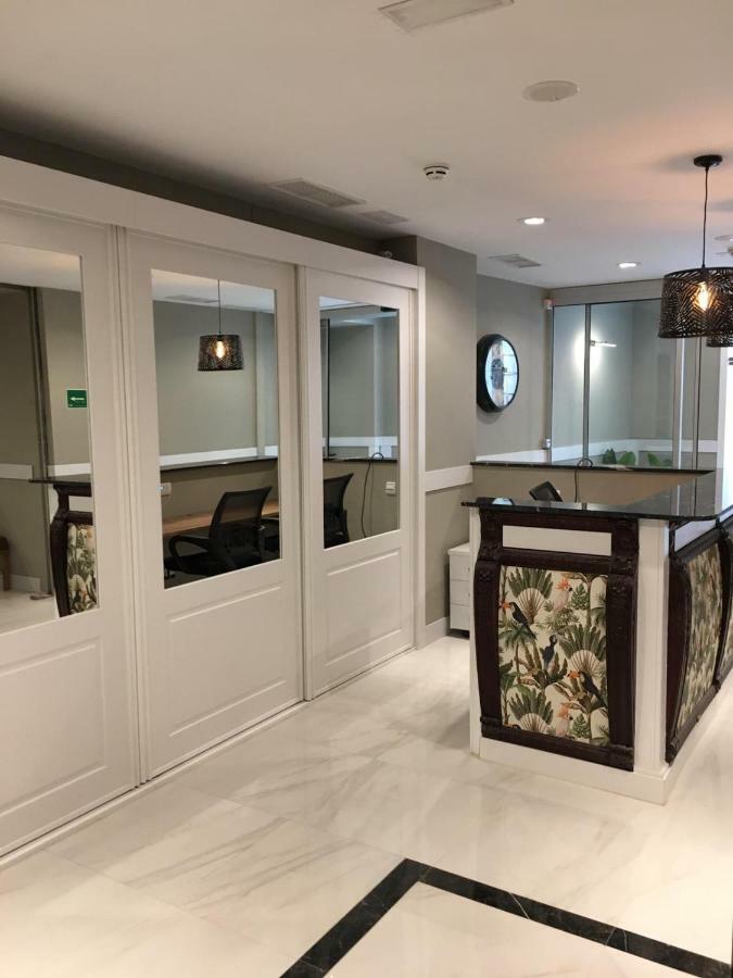 New Point Opera Aparthotel
