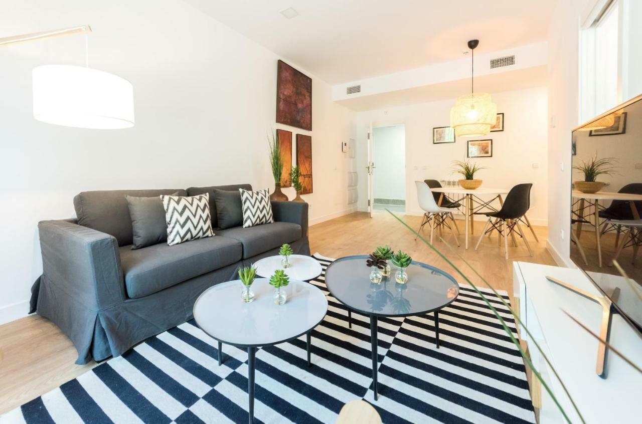 Plaza De Espana Skyline Apartment