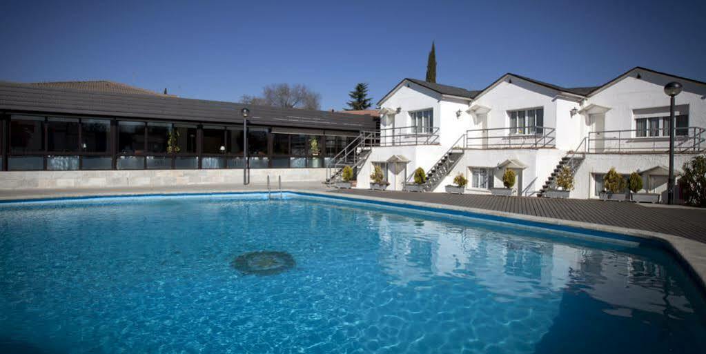 Hotel Osuna 4*