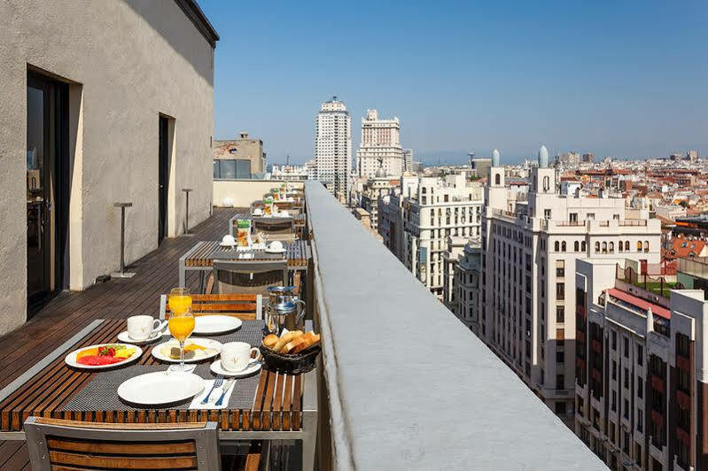 Vincci Capitol Hotel