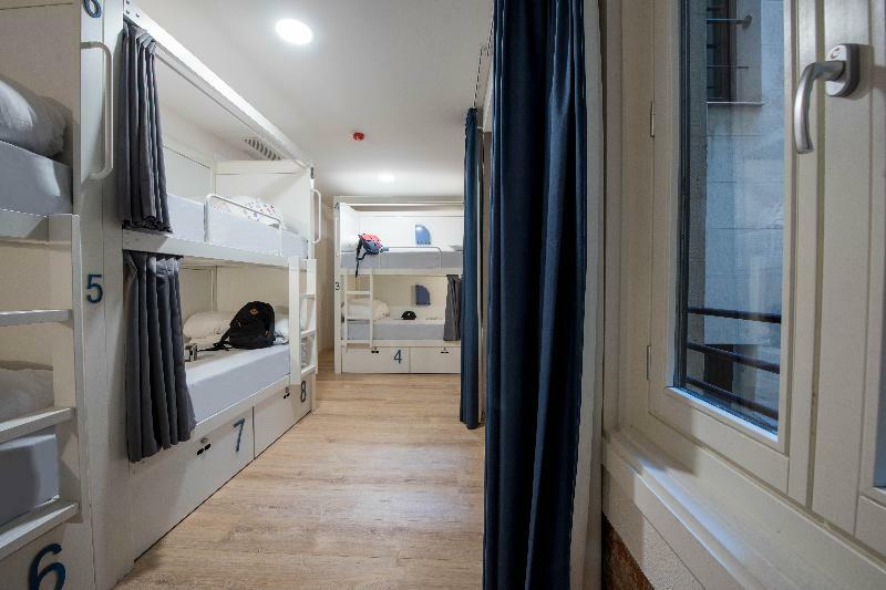 Room00 Gran Via Hostel *