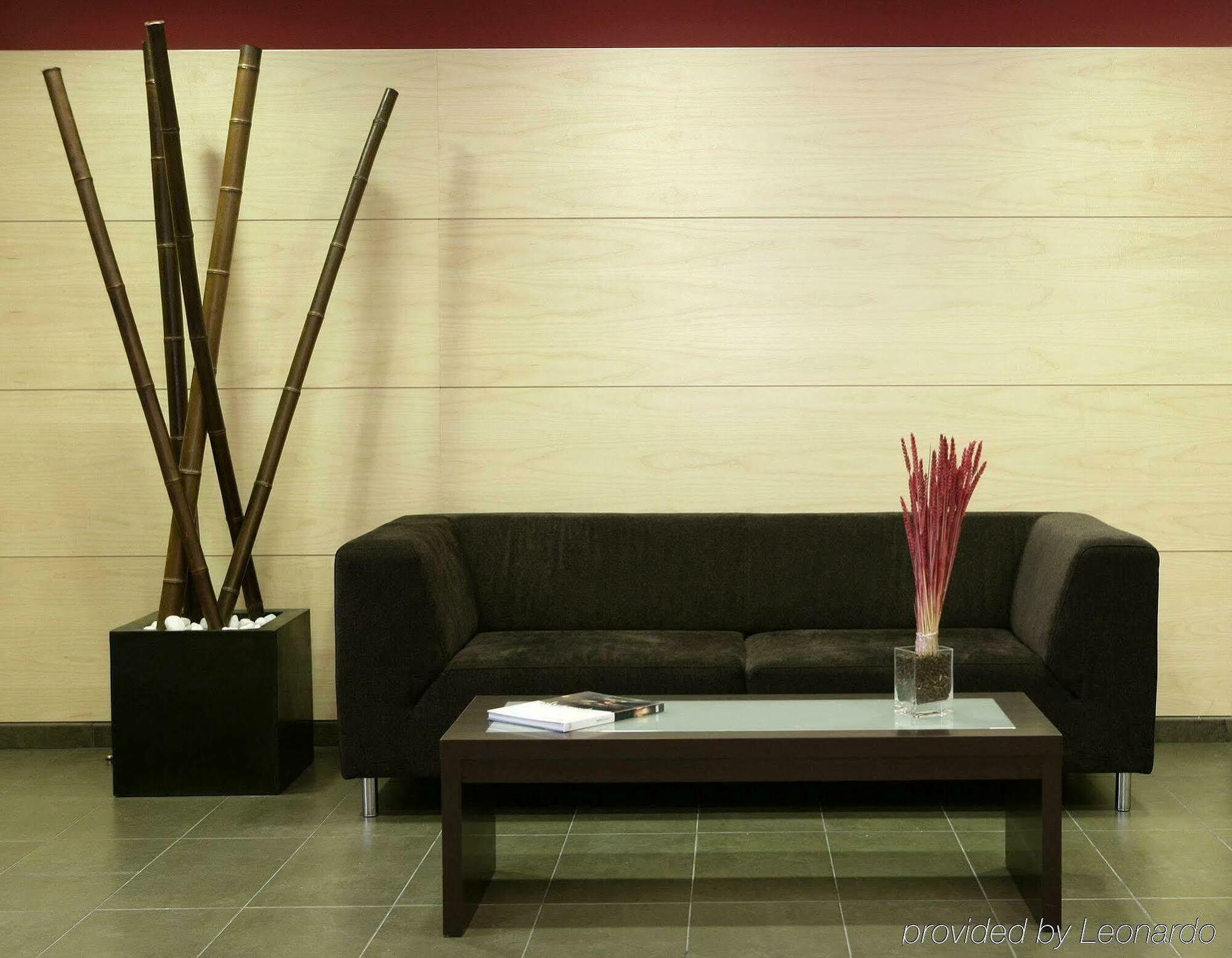 Hotel Aeropuerto T1 T2 T3