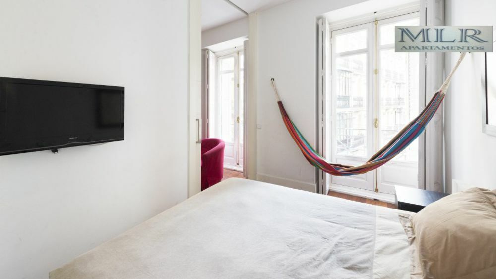Modern Flats In Justicia By Allo Housing