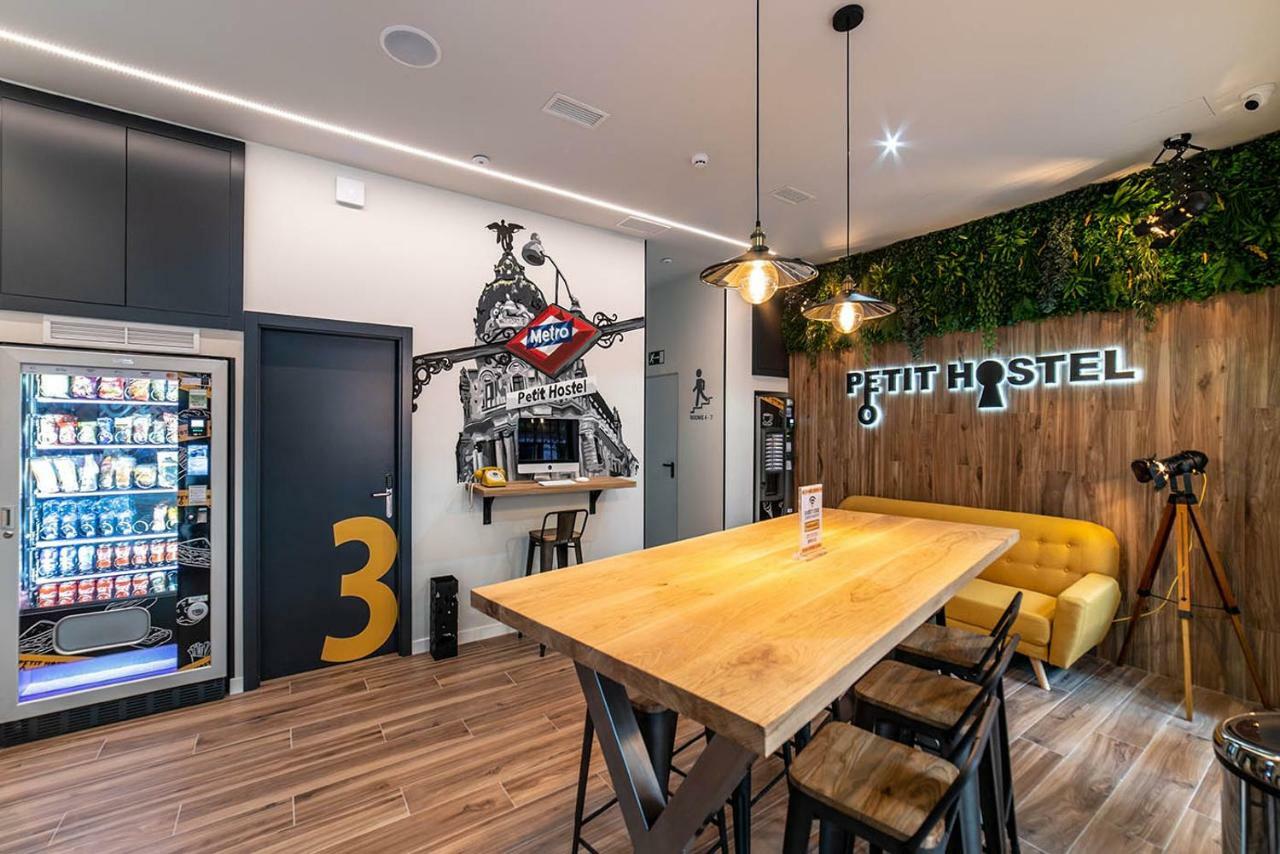 Hostel Petit La Latina (adults Only)