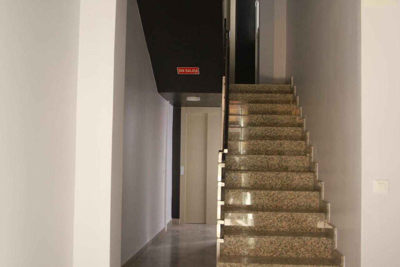 Usera Aparthotel 2*