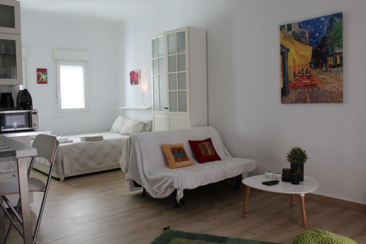 Ronda De Segovia Apartment