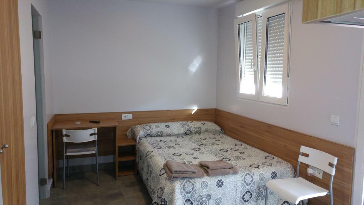 Aparthotel Usera 2*