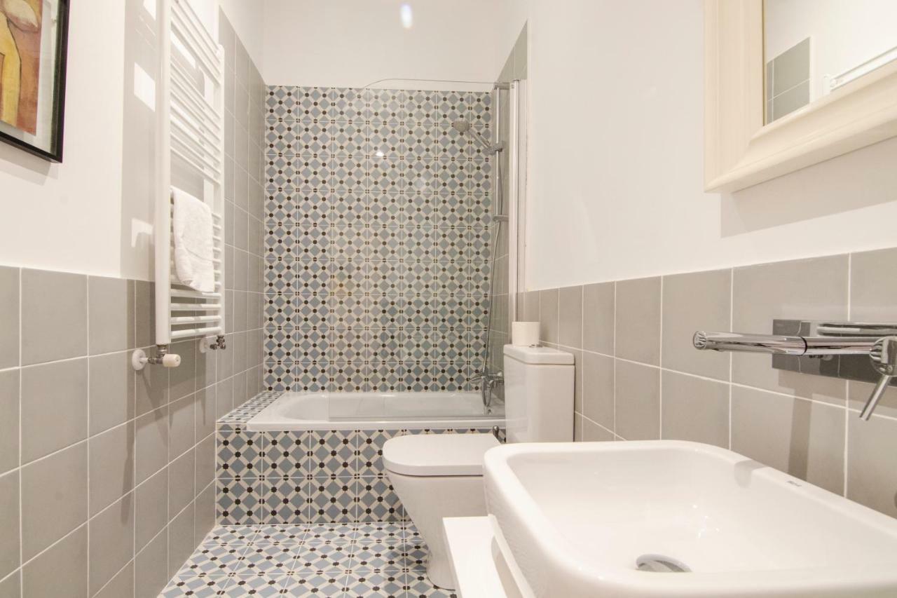 Apartment Renovated And Modern- 3bd 2bth- Anton Martin Madrid