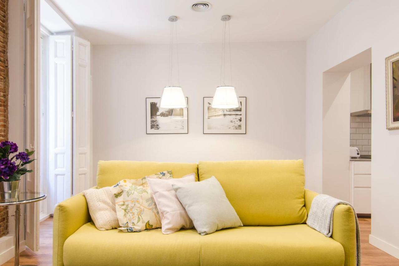 Renovated And Modern- 3bd 2bth- Anton Martin Apartment *