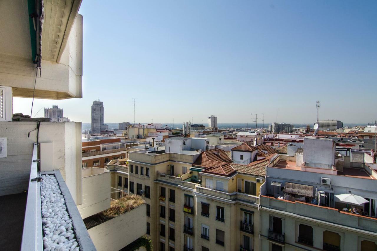 Santa Cruz De Marcenado 4 *