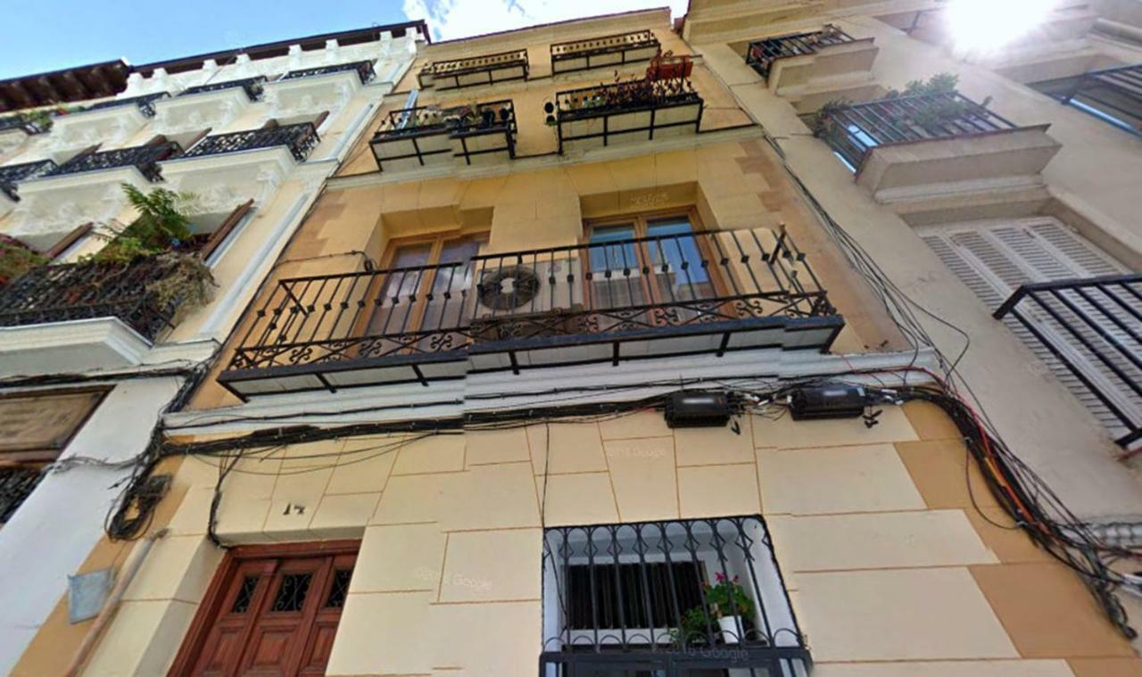 En Calle Tres Peces Apartment *