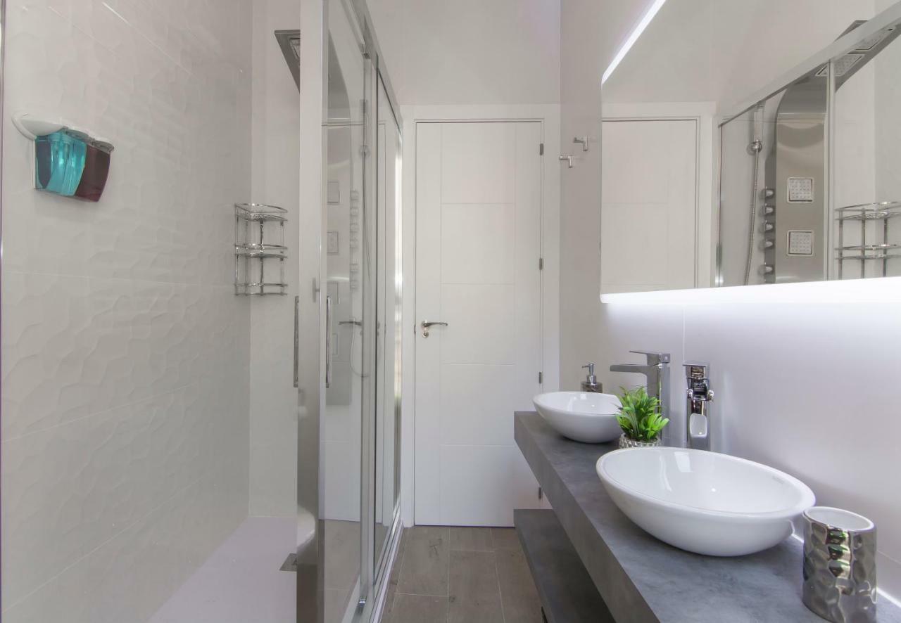 Sol Luxury Suites Lejlighed
