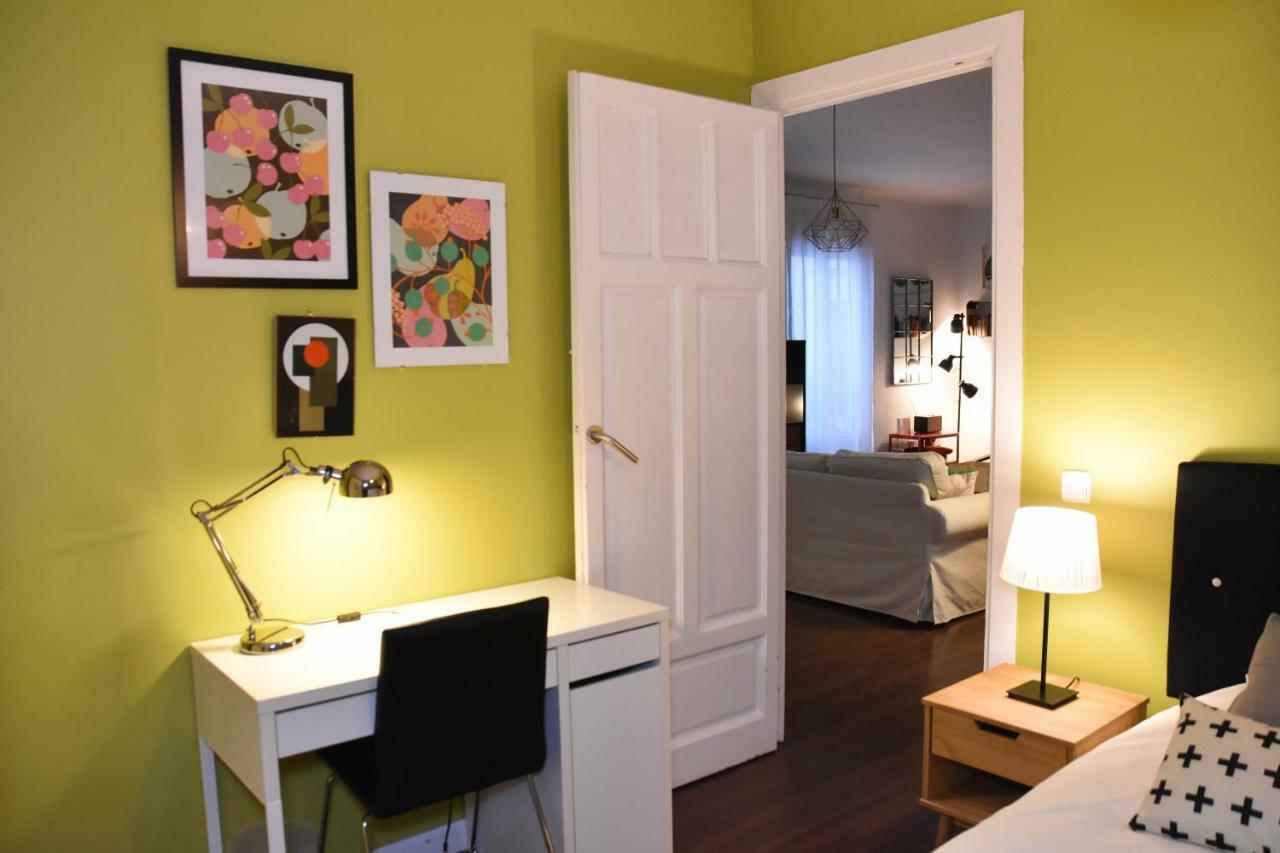 Smart Plaza De Las Cortes Apartamento *