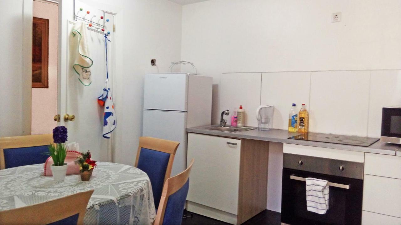 Casa Reina- Classical With Lift In Sol And Mayor Apartment Madrid