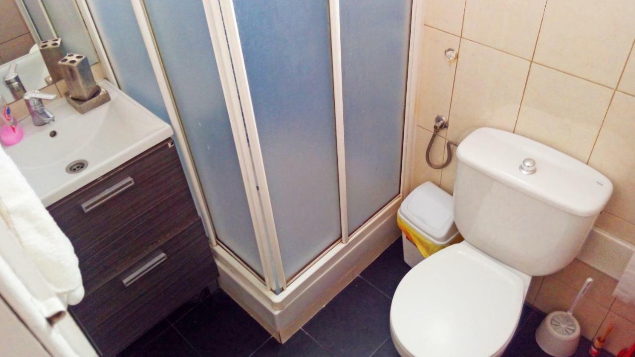 Apartment Casa Reina- Classical With Lift In Sol And Mayor