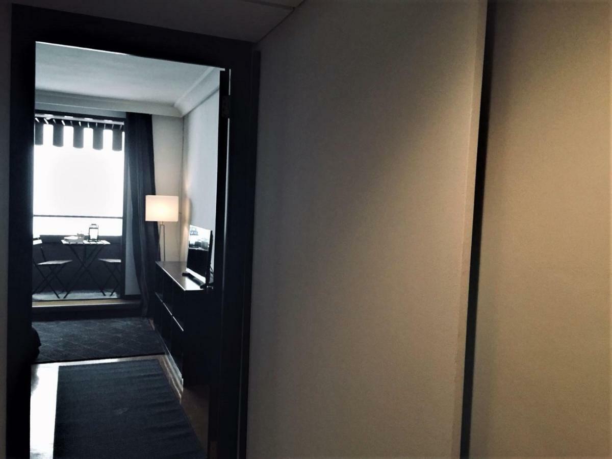 Nunez De Balboa Apartment