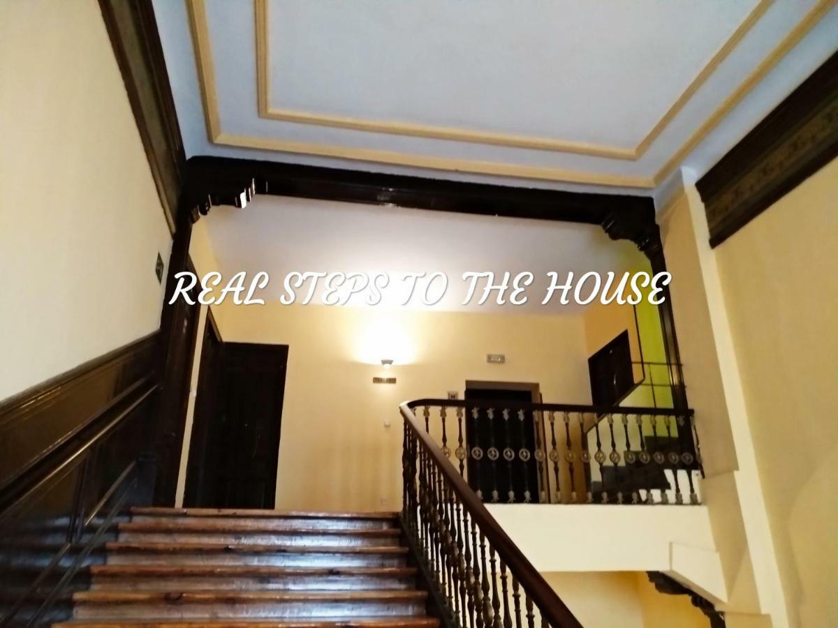 Casa Reina- Classical With Lift In Sol And Mayor Apartment *