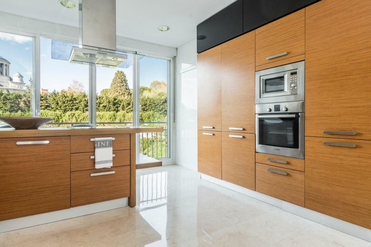 Bnbholder Majestic Atocha Station Apartment Madrid
