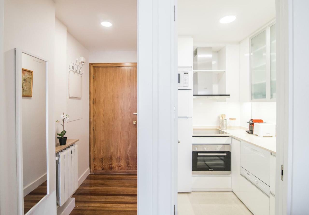 Elegant Retreat Business District Bernabeu Apartment