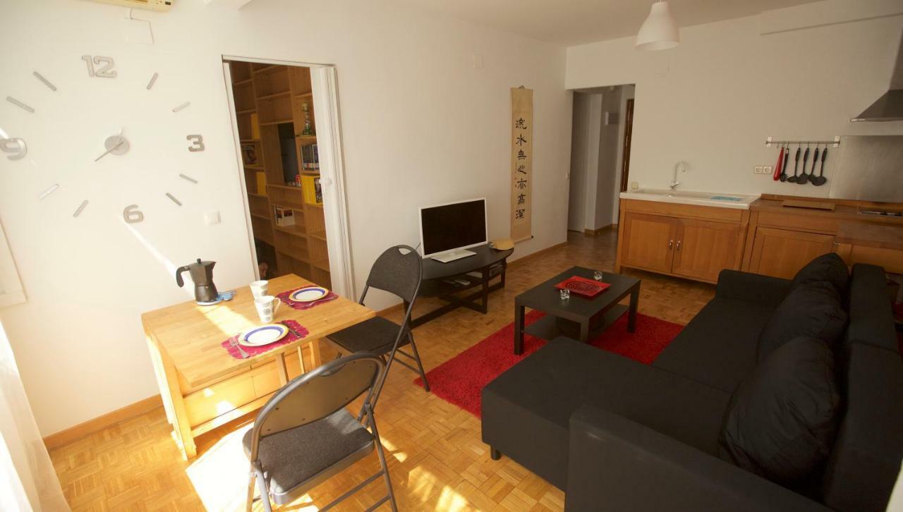Apartment In Lavapies Center *