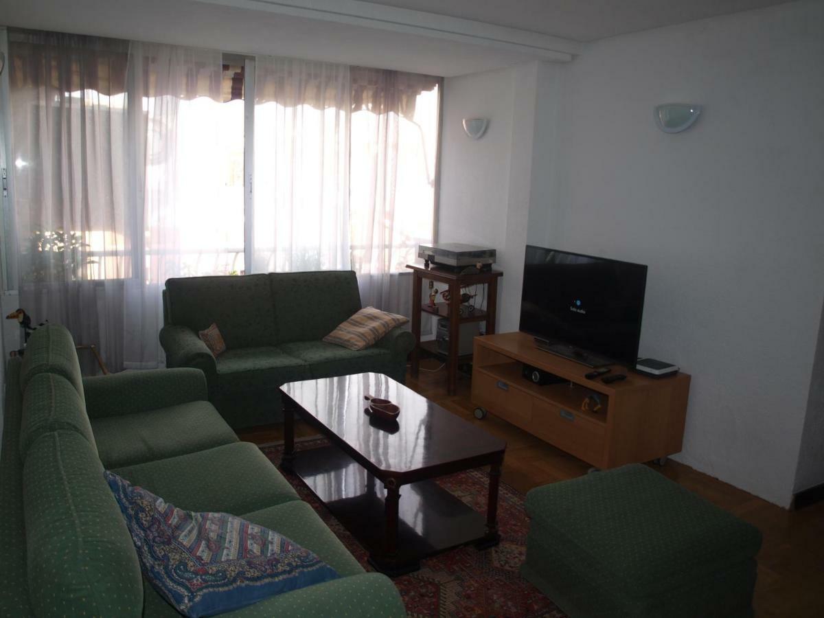 Roble Homestay *